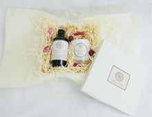 Load image into Gallery viewer, Mothers Relax &amp; Unwind Gift Set